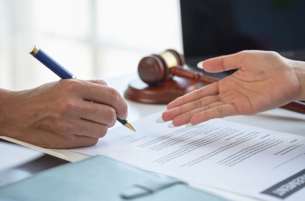 How Corporate Fraud Cases Are Handled Under UAE Commercial Litigation